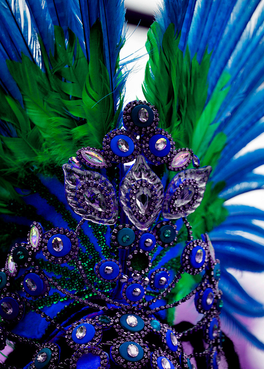 10 pieces - 18-22" Blue Midnight Bleached Dyed Accent Feathers for Wedding Centerpieces